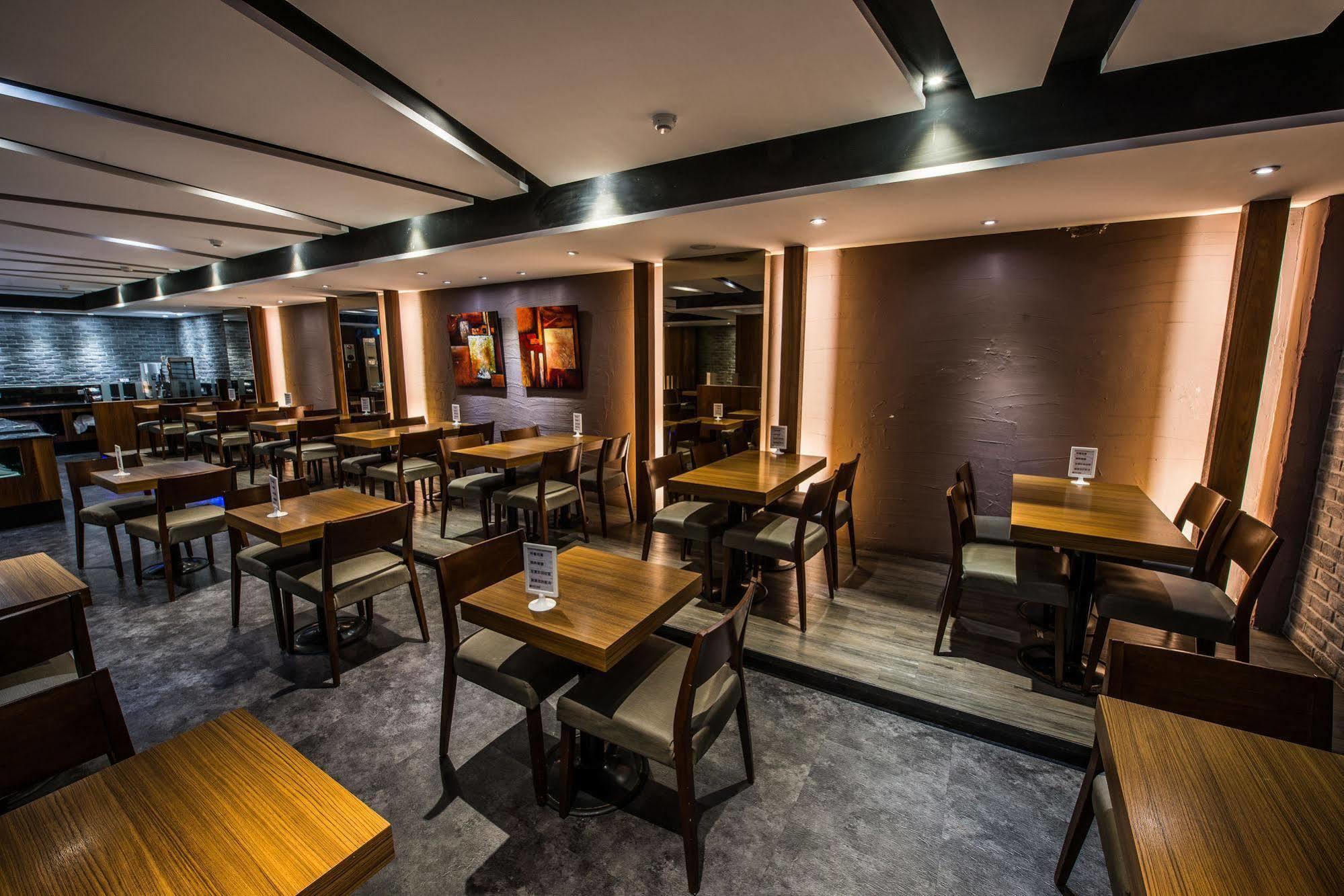 Wecan Hotel Гаосюн Екстер'єр фото